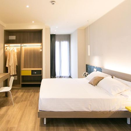 Hotel Hollywood Rimini Esterno foto