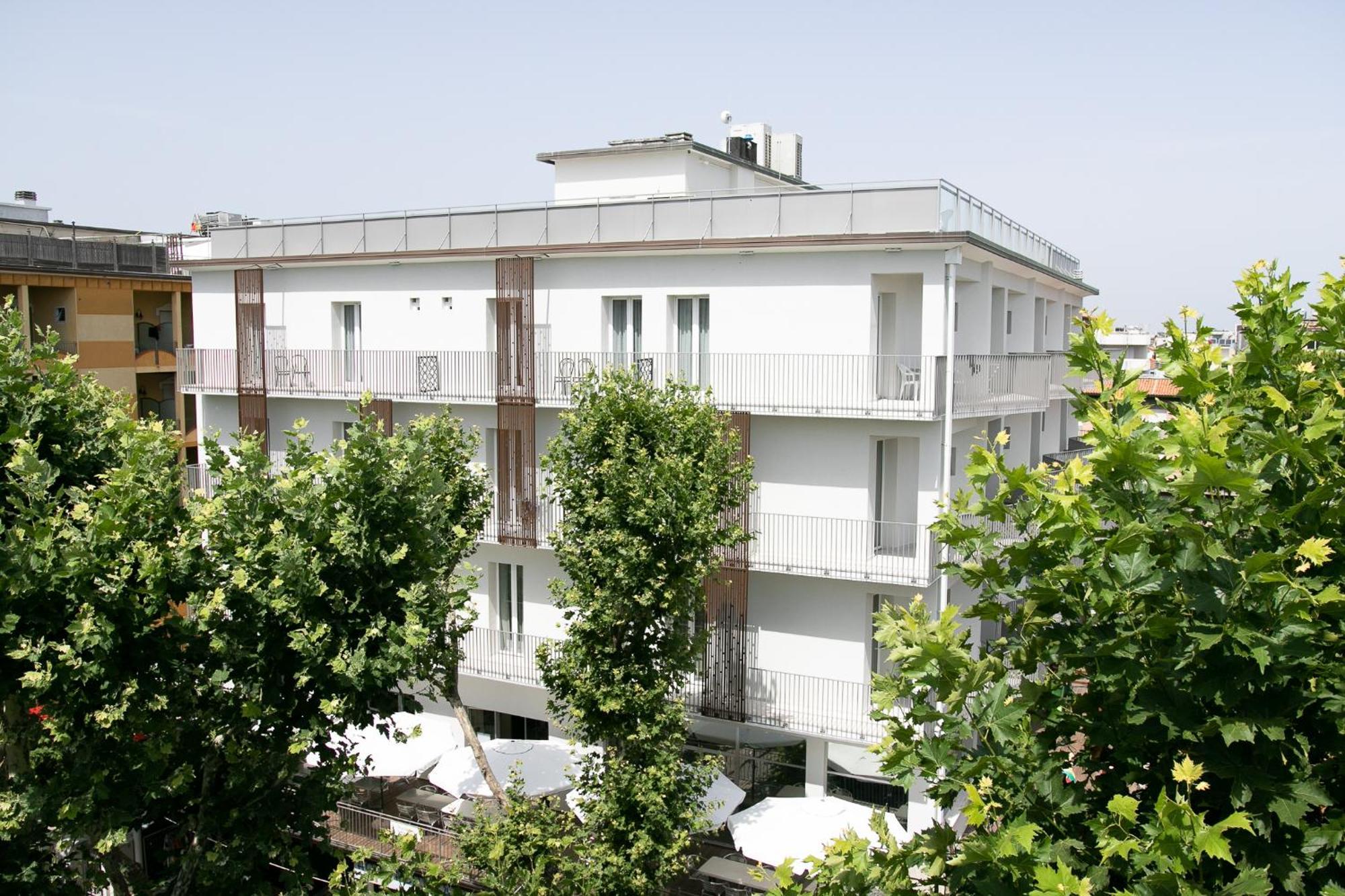 Hotel Hollywood Rimini Esterno foto